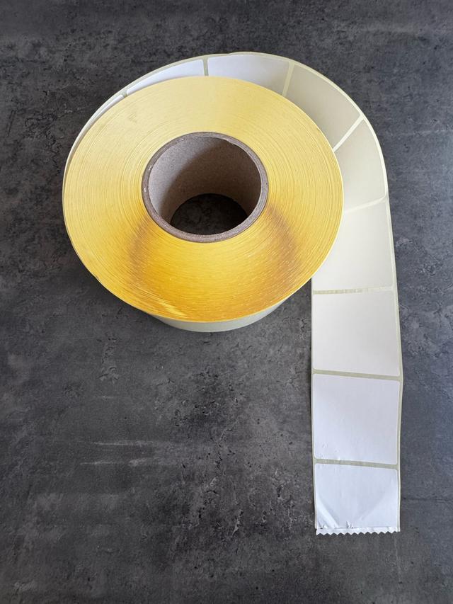 Etiket onbedrukt 60x64mm (BxH) Thermo BPA vrij Top kern76mm (2500 etiketten per rol)