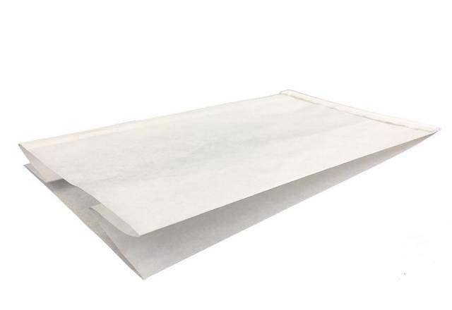 ELAG-Airsickness Bag 125x80x220mm white kraft paper unprinted 50 gsm / PE 15 gsm (Doos 1500 stuks)